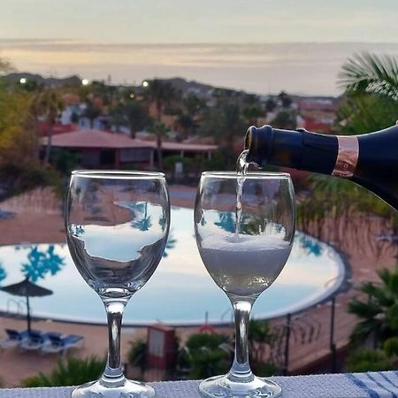 Appartamento Frangipani Con Terrazza E Piscina Corralejo Luaran gambar